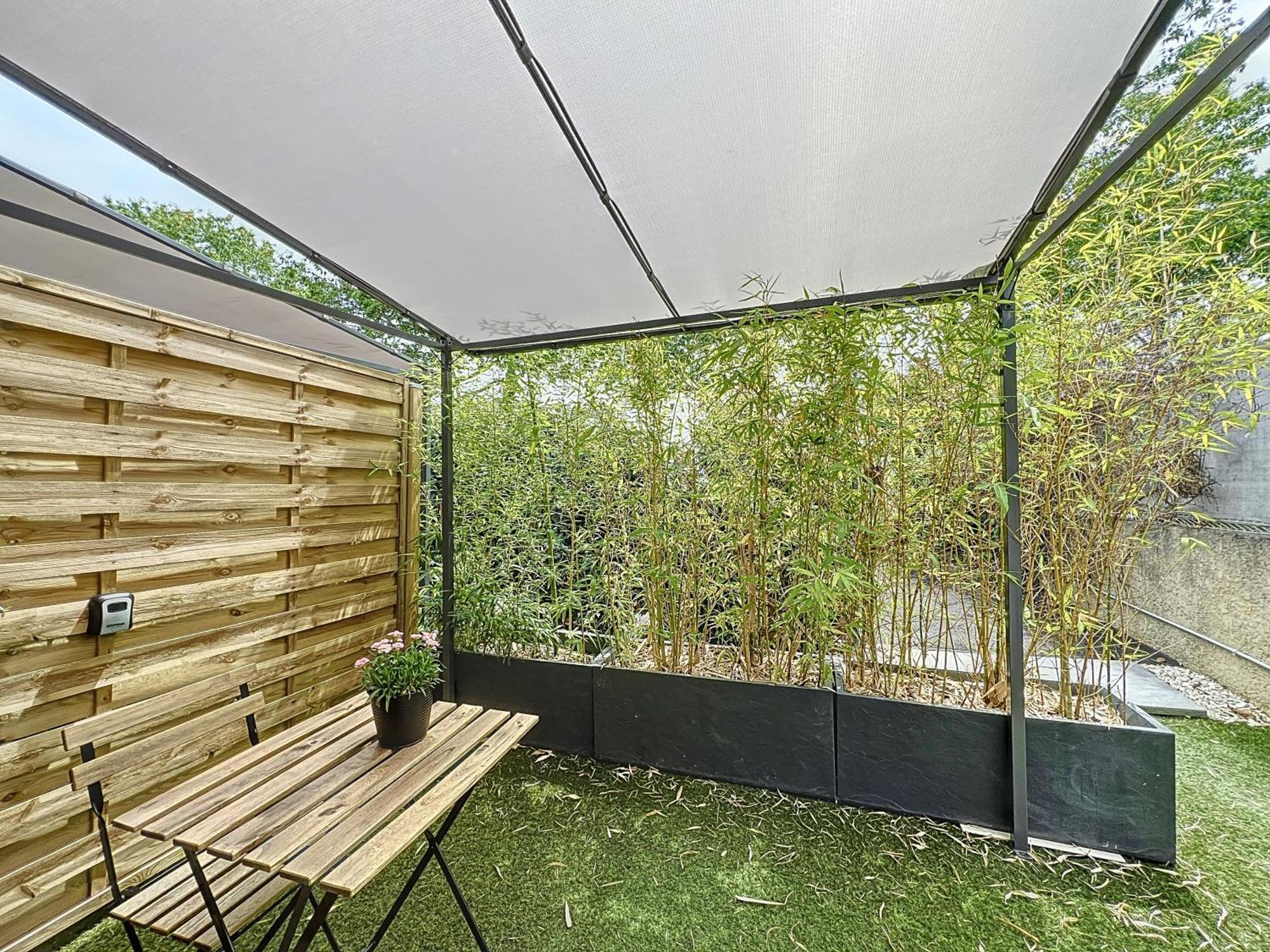 Appart'Hotel Le Clos Lassagne A Brignais - Lyon Sud Exterior photo